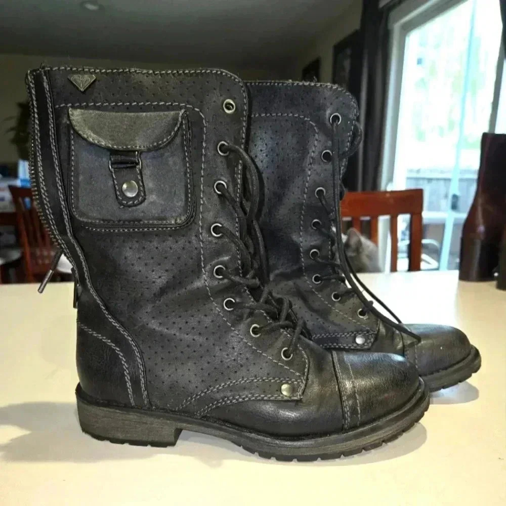 Roxy Lace Up Boots with Pocket 6.5